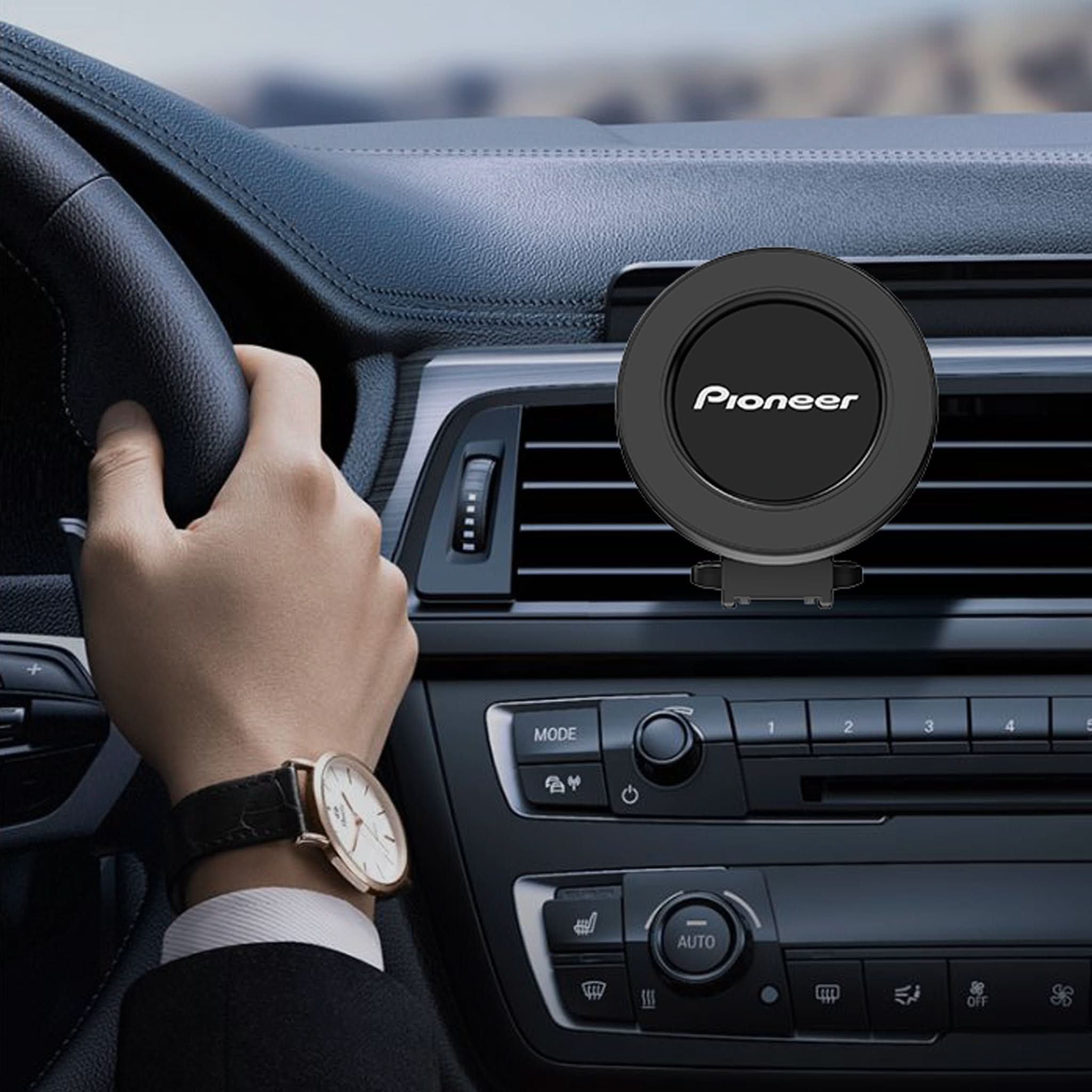 Pioneer SDA-SC200 car charger – product image 1